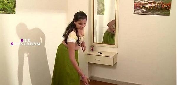  IndianSexy Aunty Dress Changing in Bedroom